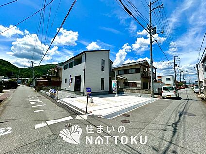 現地写真（前道含む外観）