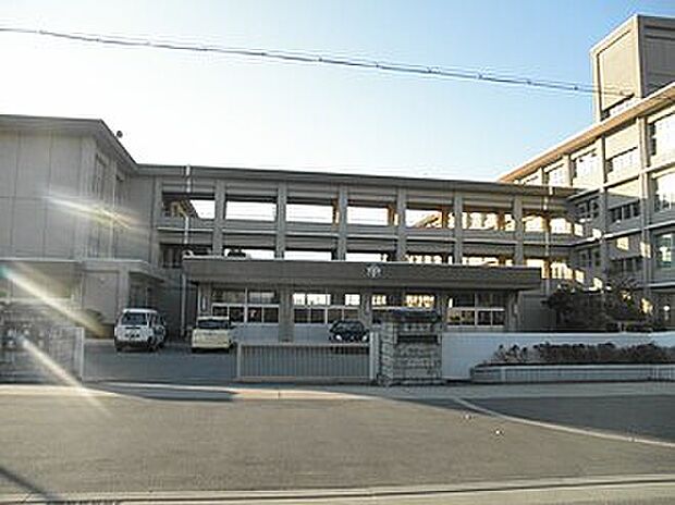 三木市立自由が丘中学校（約1,600m）
