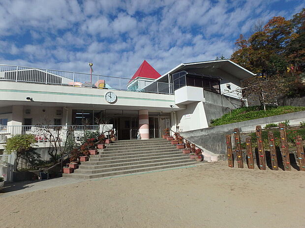 幼保連携型認定こども園チコハウス山びここども園（約390m）