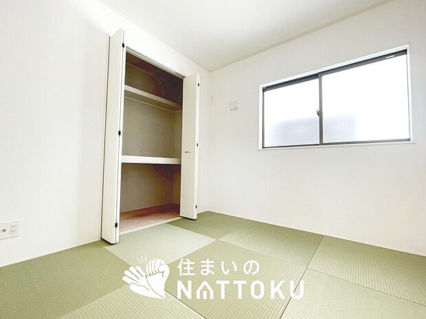 【現地写真(和室)】大壁仕様の新和室。くつろぎの空間です。