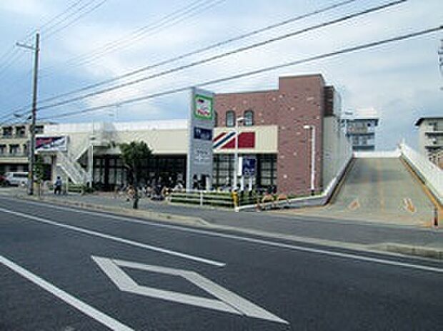 マルアイ本荘店(約840m)