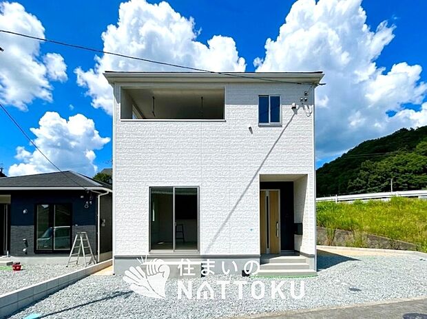 【現地写真（外観）【２号地】】健康被害に配慮したもっとも安全性の高い建材を採用し、シックハウス対策をしております。