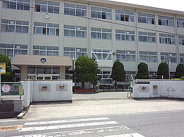 加古川市立氷丘中学校（約1,500m）