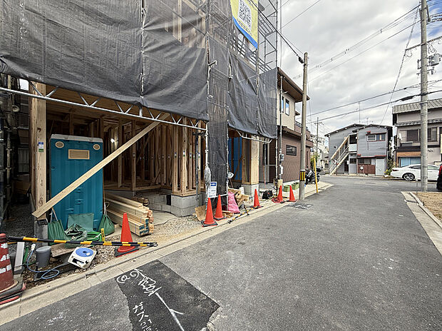 【オンライン対応OK!】
ビデオ通話を活用したご案内も可能です。お仕事などでお忙しい方でも、ご自宅から資料を見ながら物件情報をご確認いただけます。お気軽にご相談ください♪現地(2025年11月)撮影