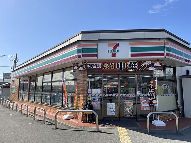 セブンイレブン高槻郡家新町店