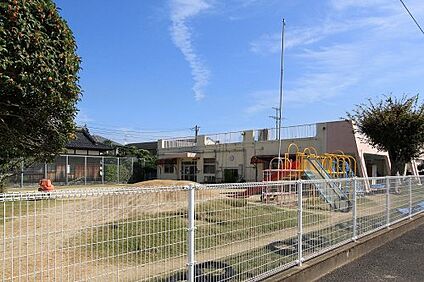 貫保育所 徒歩242m