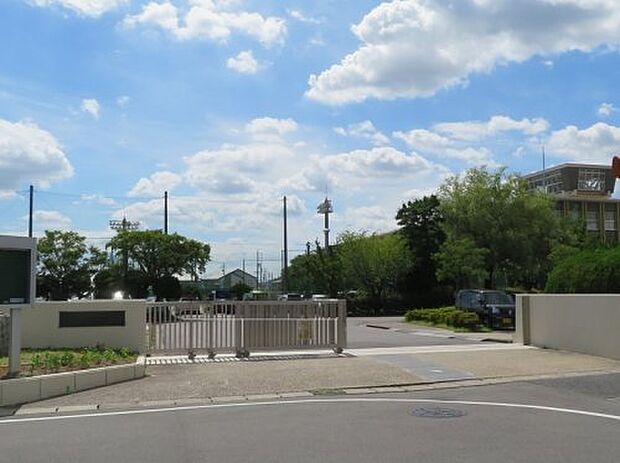 尾張旭市立旭中学校