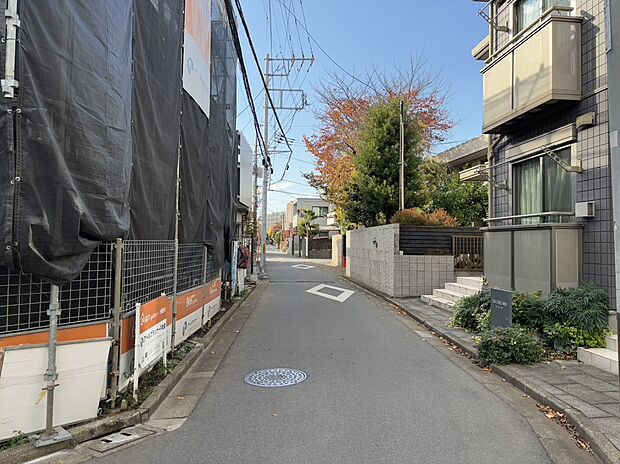 【前面道路含む現地写真】現地（2025年11月）撮影
