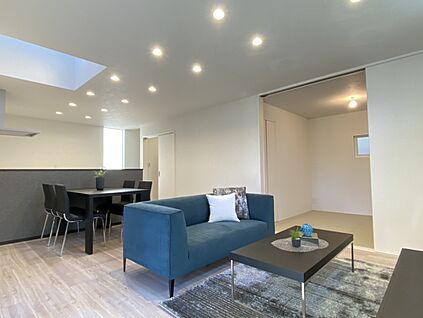 ダイニング (C号棟 同仕様)