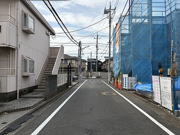 【前面道路含む現地外観写真】現地(2026年6月)撮影