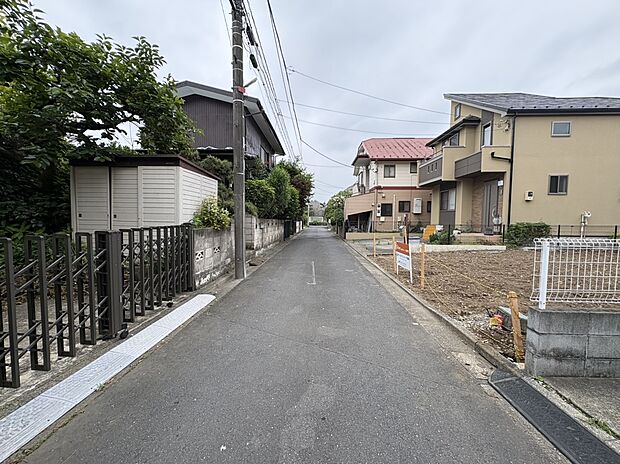 【前面道路含む現地写真】現地（2026年6月）撮影
■南東側 幅員約4.0ｍ公道に接道