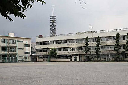 田無第三中学校 550ｍ