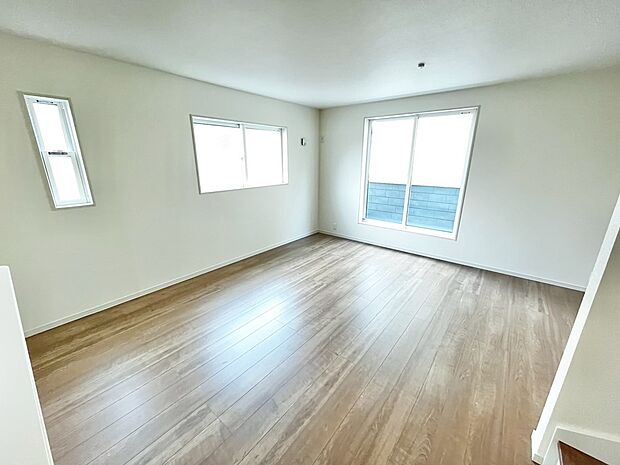 ◆現地案内会開催中◆
もちろん、当日のご連絡でも対応可能です♪ご自宅にお迎えも可能です！