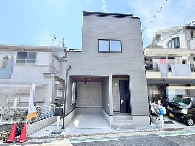 【東向き日当たり良好】たっぷりの陽光に包まれる明るい住まい!