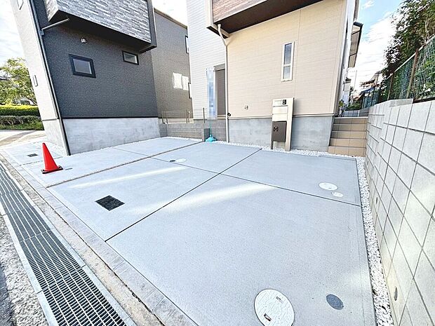 【駐車場】お客様にとって最良のマイホームが見つかりますよう、イエストアが全力でお手伝いさせていただきます！いつでもお気軽にお問い合わせ下さい♪