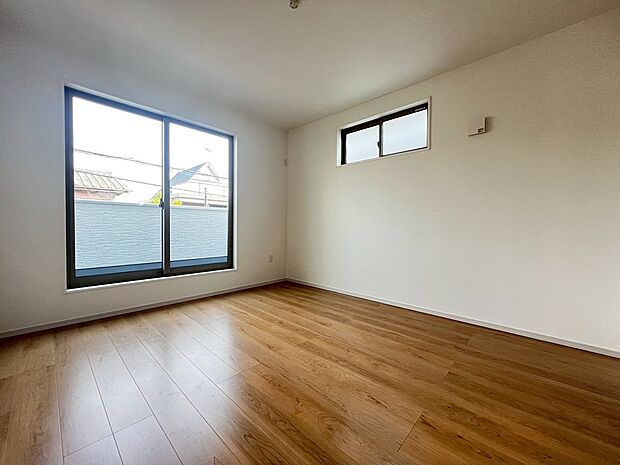 【洋室】完成済ですので、お忙しい方でもお仕事帰り等にご内覧頂けます♪