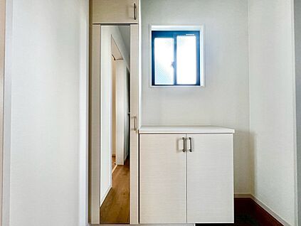 シューズボックス