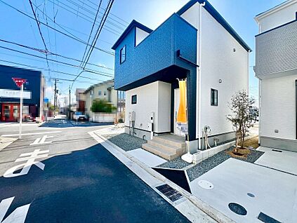 前面道路を含む現地写真