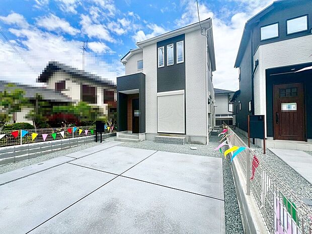 【駐車場】駐車２台可能！セカンドカーや来客時にも安心ですね！