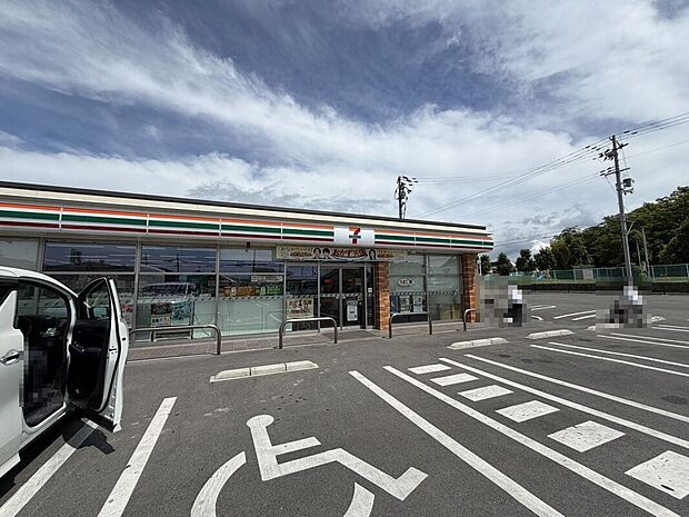セブンイレブン堺陶器北店