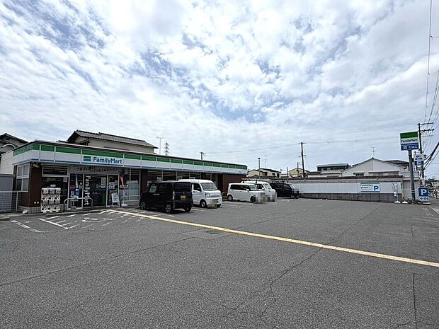 ファミリーマート堺深井中町店