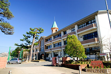 市立豊岡小学校 約1.3km(徒歩約17分)