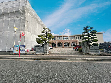 灯明寺中学校 350ｍ(徒歩約5分)