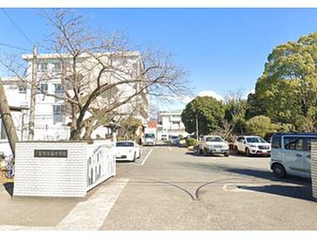 南中学校（約400m）