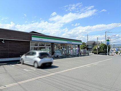 ファミリーマート富士宮野中店 約600ｍ～680ｍ(徒歩約8分～9分)