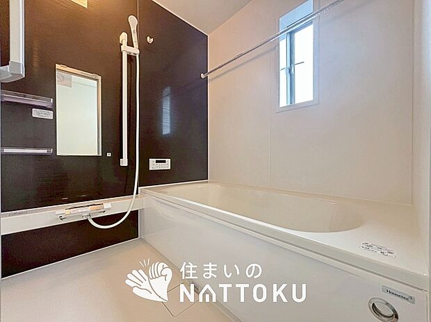 現地写真(浴室)
浴室暖房乾燥機付き。1坪タイプで広々です。