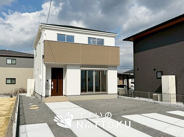 現地写真（外観）
限定１邸
駐車３台可能
