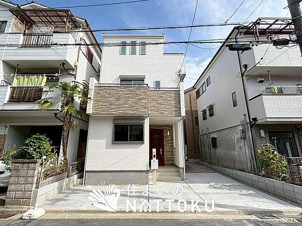 現地写真（外観）
限定１邸
駐車２台可能
