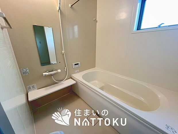 現地写真(浴室)
浴室暖房乾燥機付き。1坪タイプで広々です。