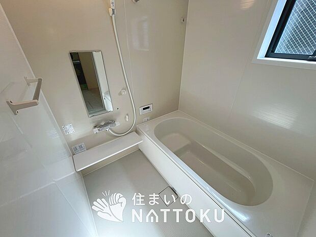 現地写真(浴室)
浴室暖房乾燥機付き。1坪タイプで広々です。