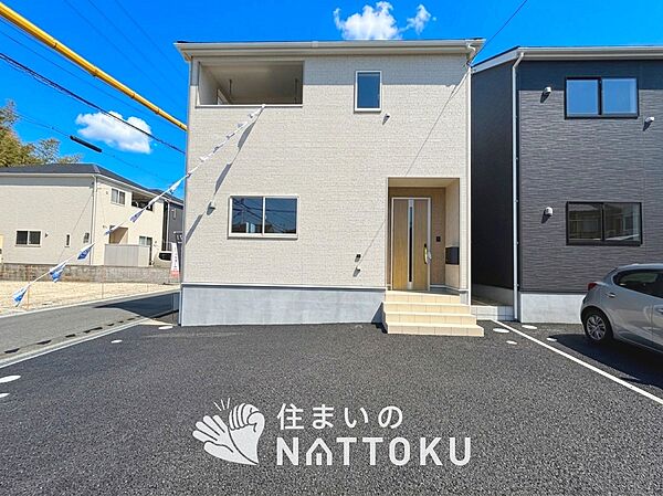 現地写真（街並み）
全２邸
駐車２台可能
