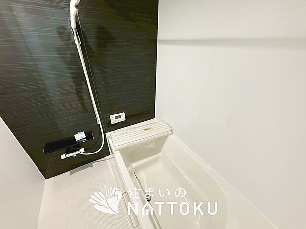 現地写真(浴室)
浴室暖房乾燥機付き。1坪タイプで広々です。
