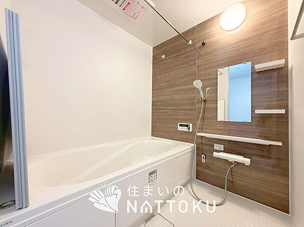 現地写真(浴室)
浴室暖房乾燥機付き。1坪タイプで広々です。