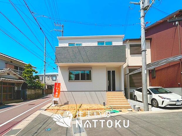 現地写真(街並み)
全3邸
駐車2台可能