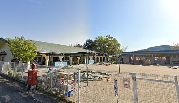 城南保育所（約1,300m）