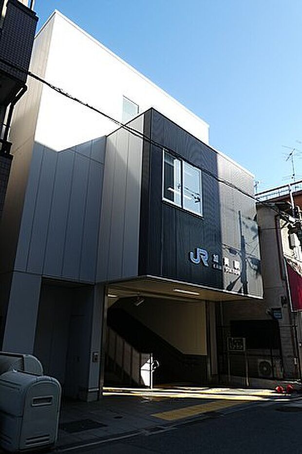 JR関西本線「加美」駅（約720m）