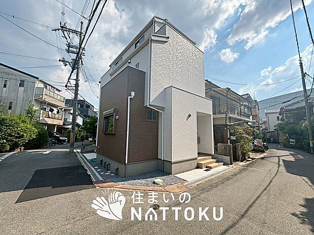 【現地写真(外観)】健康被害に配慮したもっとも安全性の高い建材を採用し、シックハウス対策をしております。