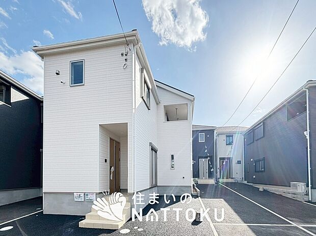 【現地写真（街並み）】住宅性能表示制度で５分野７項目で最高等級取得で安心できます。