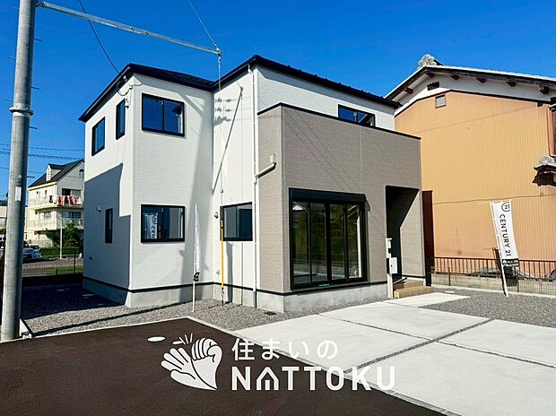 【現地写真(外観)【2号地】】断熱性、気密性を高める工夫で一年中ずっと心地よく暮らせる、高気密・高断熱です。