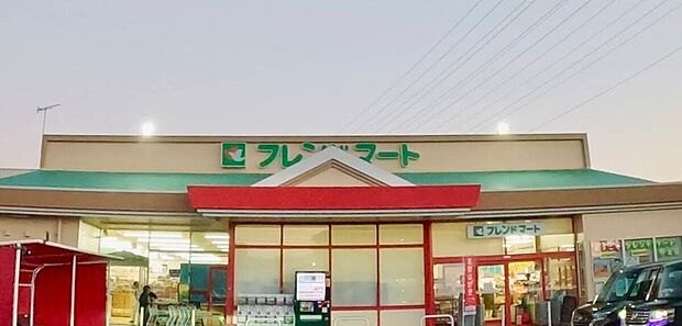 フレンドマート中主店(約760m)