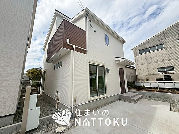 【現地写真（街並み）】耐震等級最高「３」取得で基準の１.５倍の性能・耐震強度で安心できます。