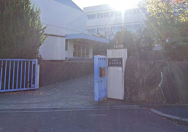 貝塚市立第四中学校（約1,400m）