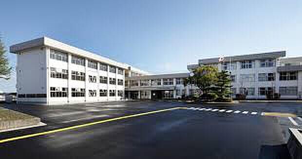 守山市立守山北中学校(約2,200m)