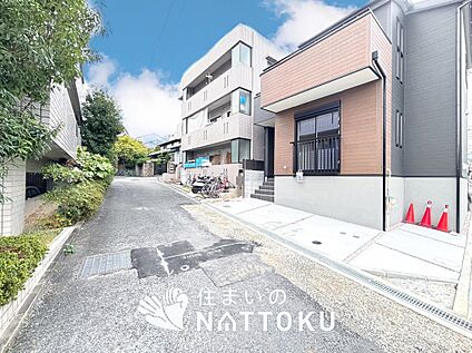 現地写真（前道含む外観）