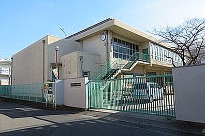 東大阪市立上小阪中学校 640ｍ(徒歩8分)