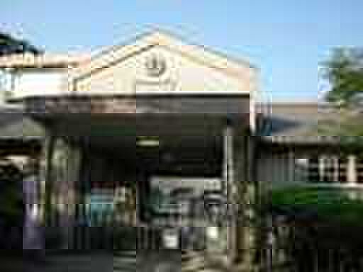 寝屋川市立第五小学校（約700m）